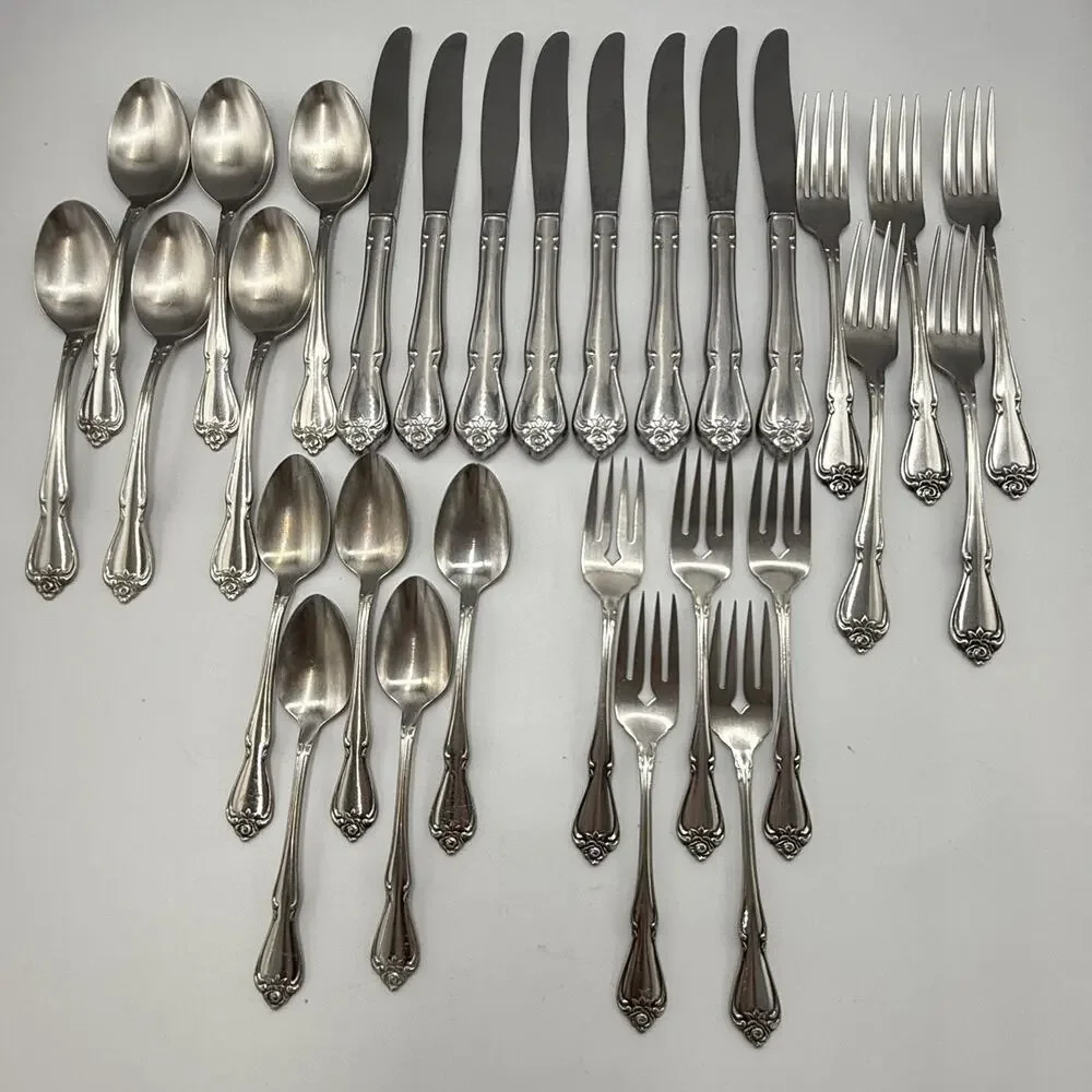 Oneida ARBOR ROSE TRUE ROSE Stainless Flatware 5+ Place Settings 29 PCs Floral
